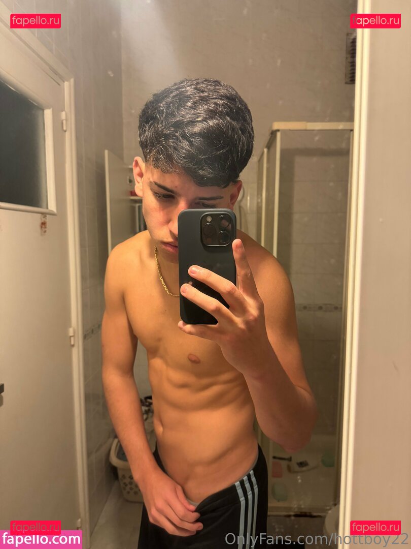 hotboywes_1017 / hottboy22 Onlyfans Photo Gallery 