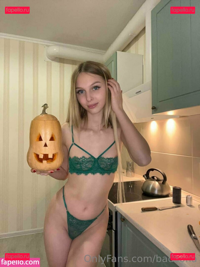 CecilKell92662 / sofiaaaparker / sofialien / sophiaaparker Onlyfans Photo Gallery 