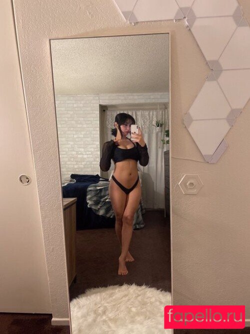 Aloedvni / aloedvnii Onlyfans Photo Gallery 