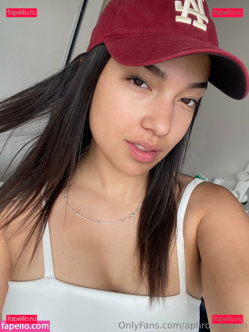 amna._.ben / aphrodite.ben Onlyfans Photo Gallery 