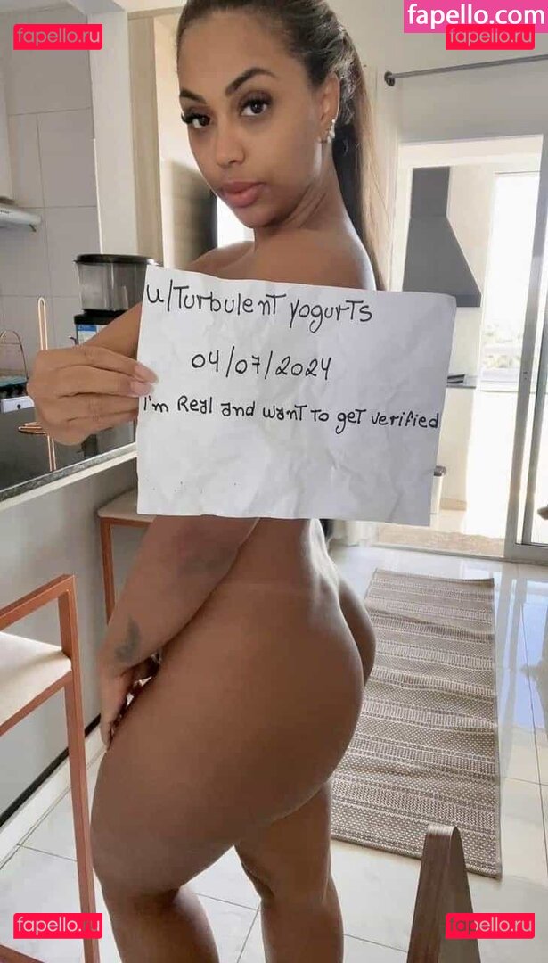 Sofia Moreno / https: / sofia_surferss / sofiamorenox Onlyfans Photo Gallery 