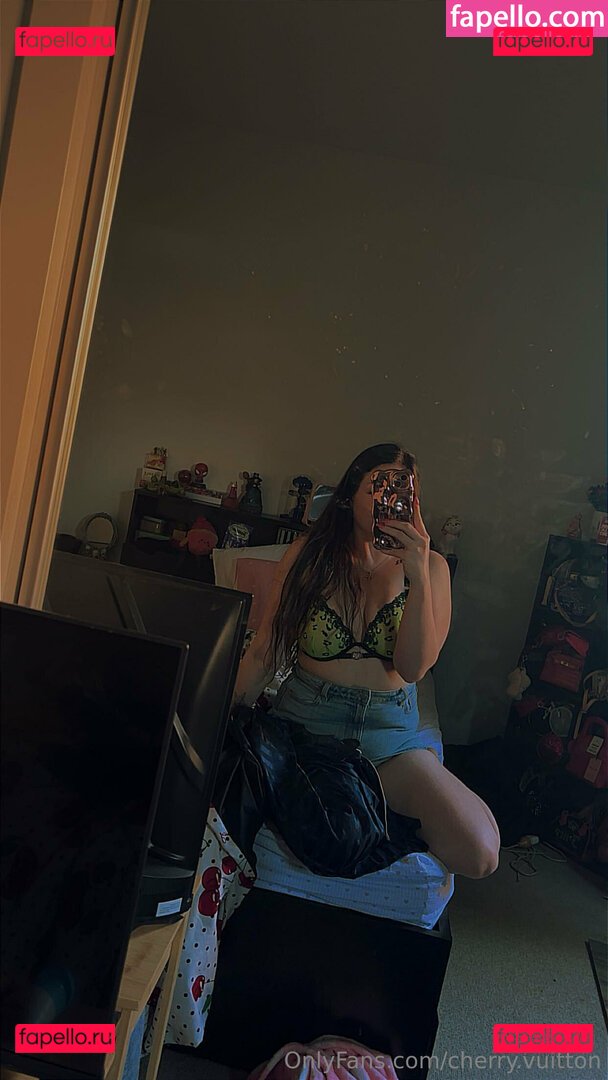 cherry.vuitton Onlyfans Photo Gallery 