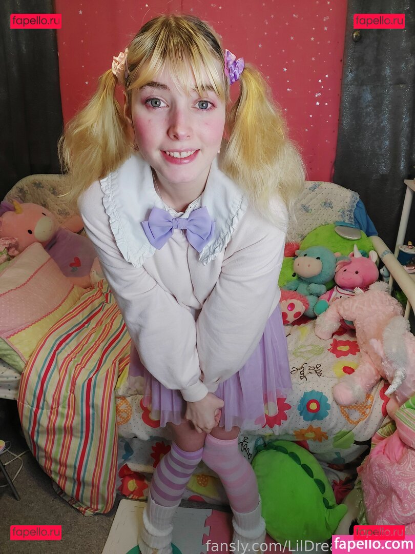 LilDreamPrincess / teenyrinne Onlyfans Photo Gallery 