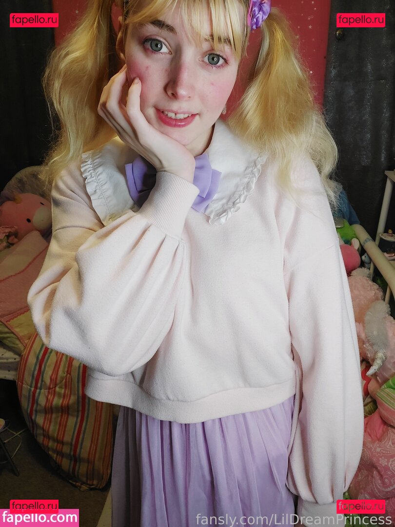 LilDreamPrincess / teenyrinne Onlyfans Photo Gallery 