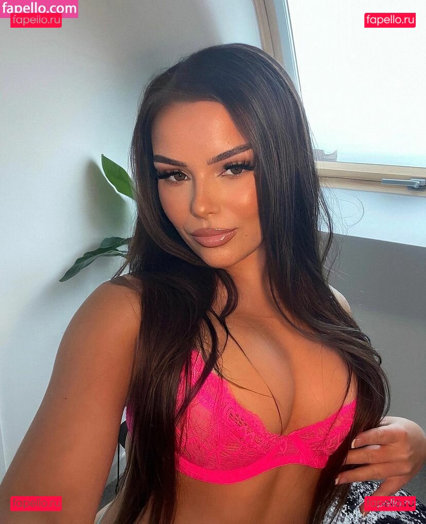 Amber Jenkinson / amber.jenkinson Onlyfans Photo Gallery 