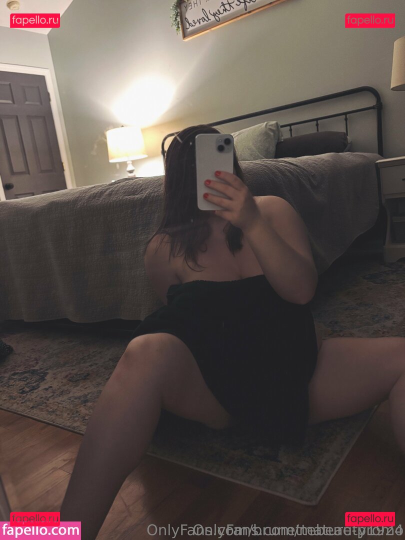 mature-promo / maturechicss Onlyfans Photo Gallery 