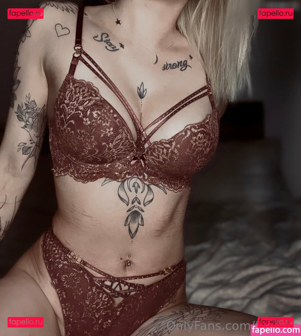 Fununu_ / fofreya Onlyfans Photo Gallery 