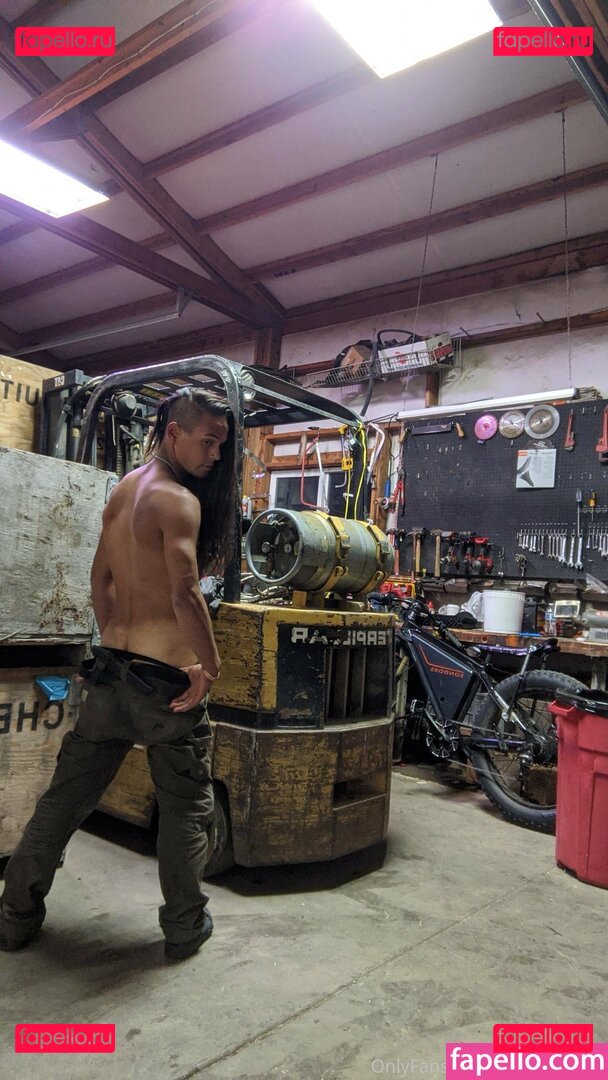 andreas.fenix / kinkyninjawolf Onlyfans Photo Gallery 