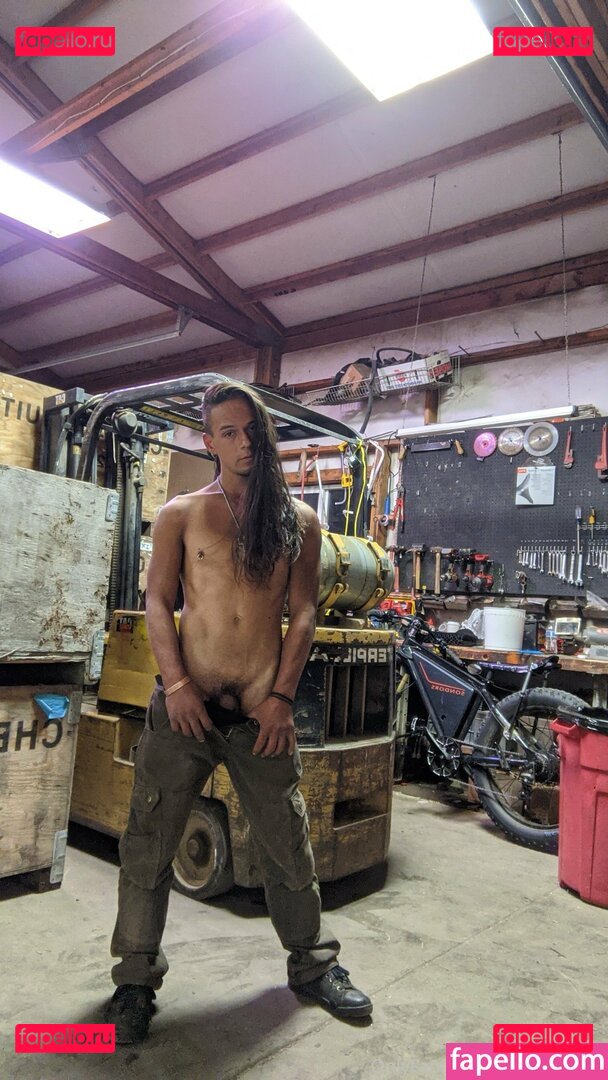 andreas.fenix / kinkyninjawolf Onlyfans Photo Gallery 