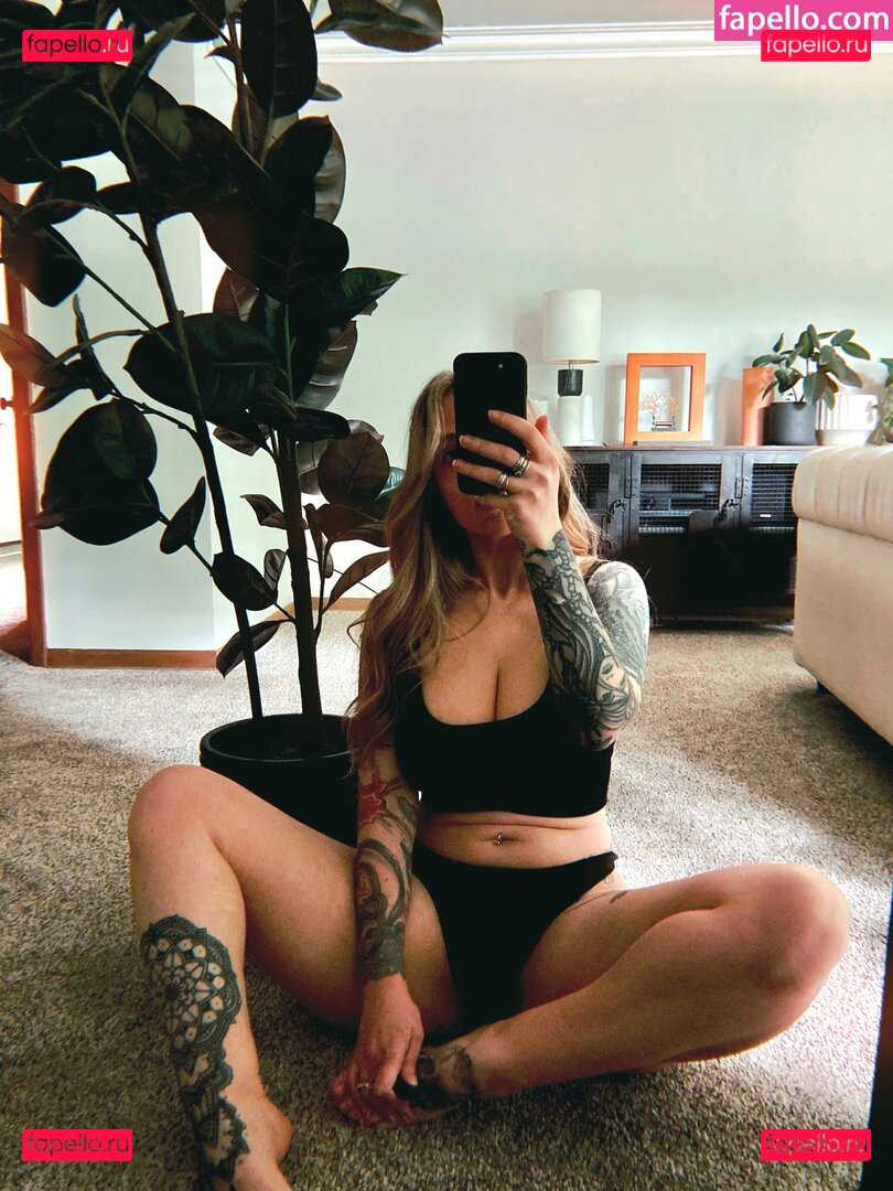 Sash Suicide / sashsuicide Onlyfans Photo Gallery 