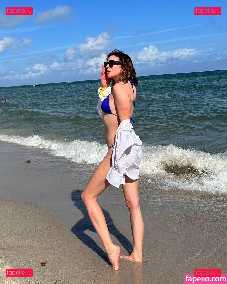 Melis Sezen / melisssezen Onlyfans Photo Gallery 