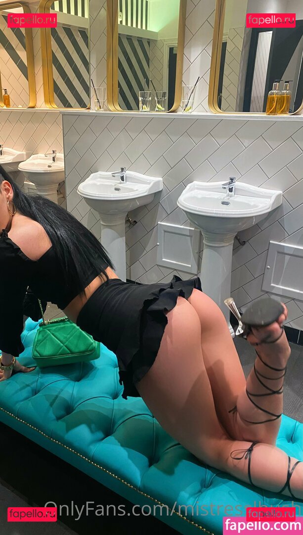 MistressLHush Onlyfans Photo Gallery 