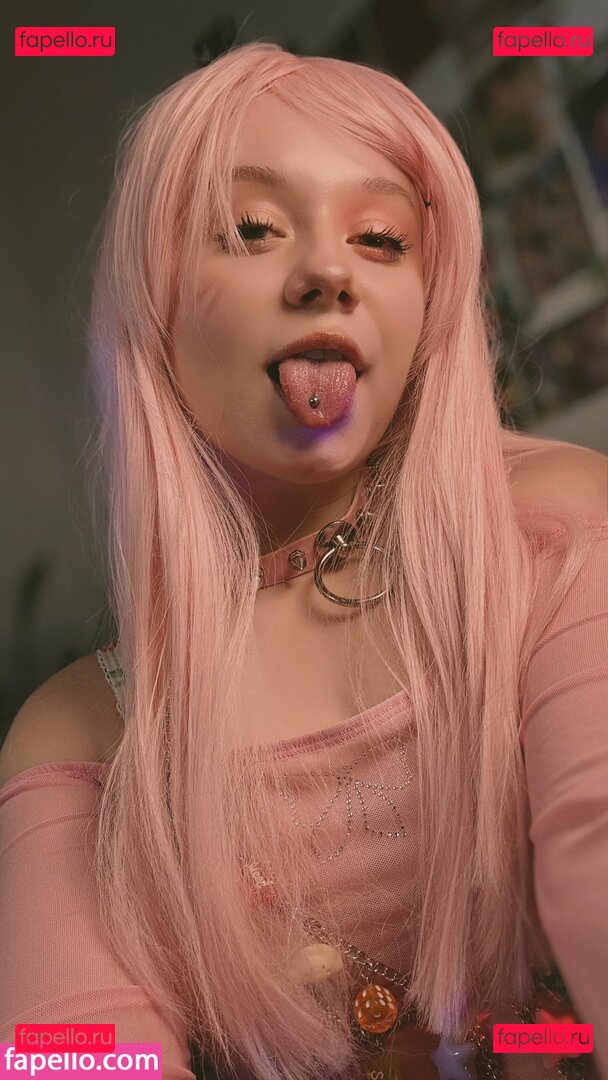 mika_tyan Onlyfans Photo Gallery 