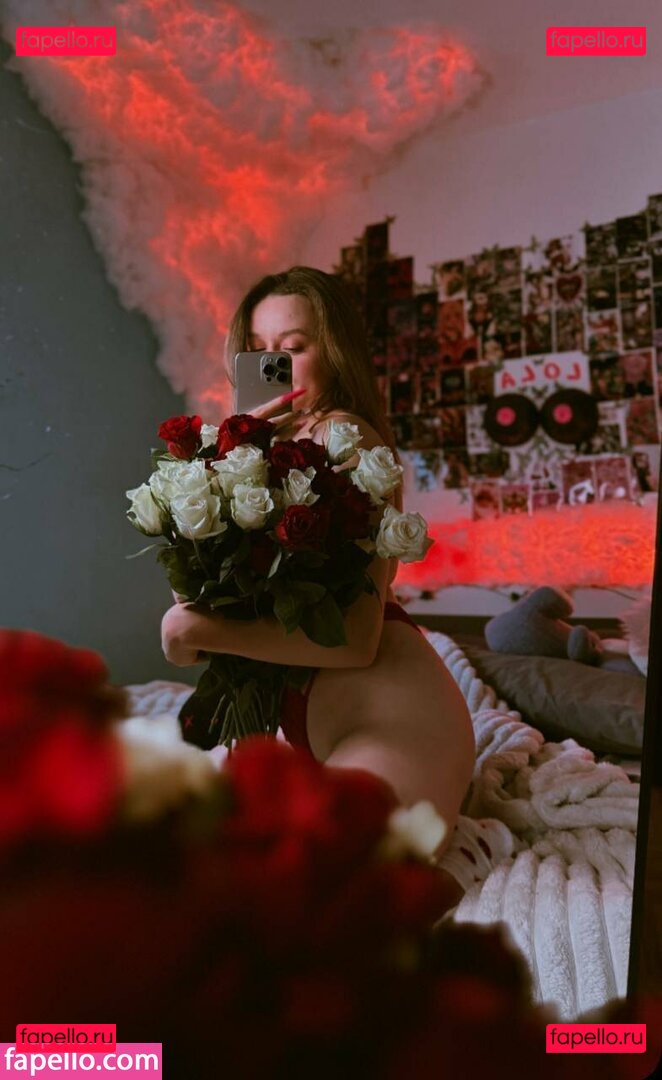 mika_tyan Onlyfans Photo Gallery 