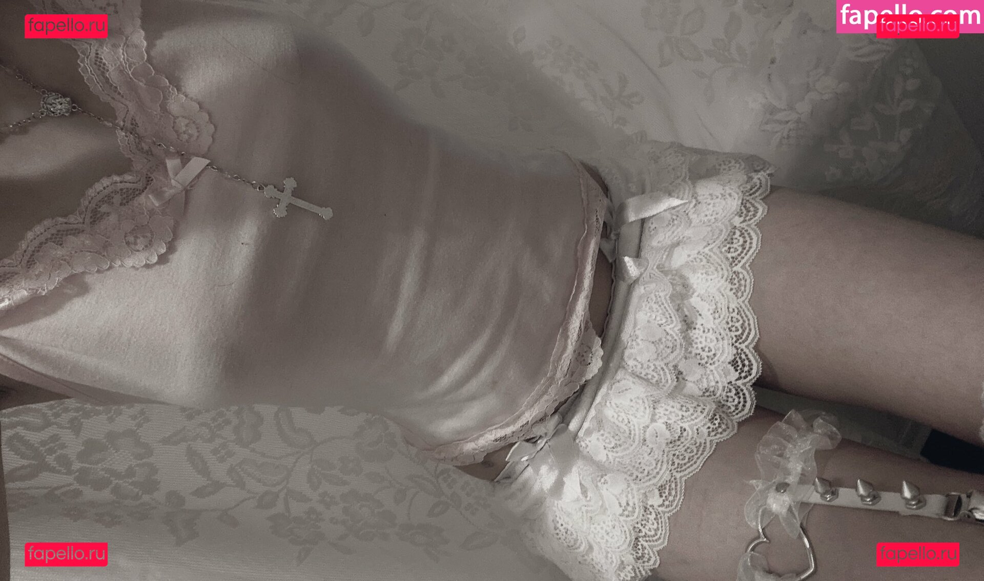 urstitched / veildose / vmvideo Onlyfans Photo Gallery 