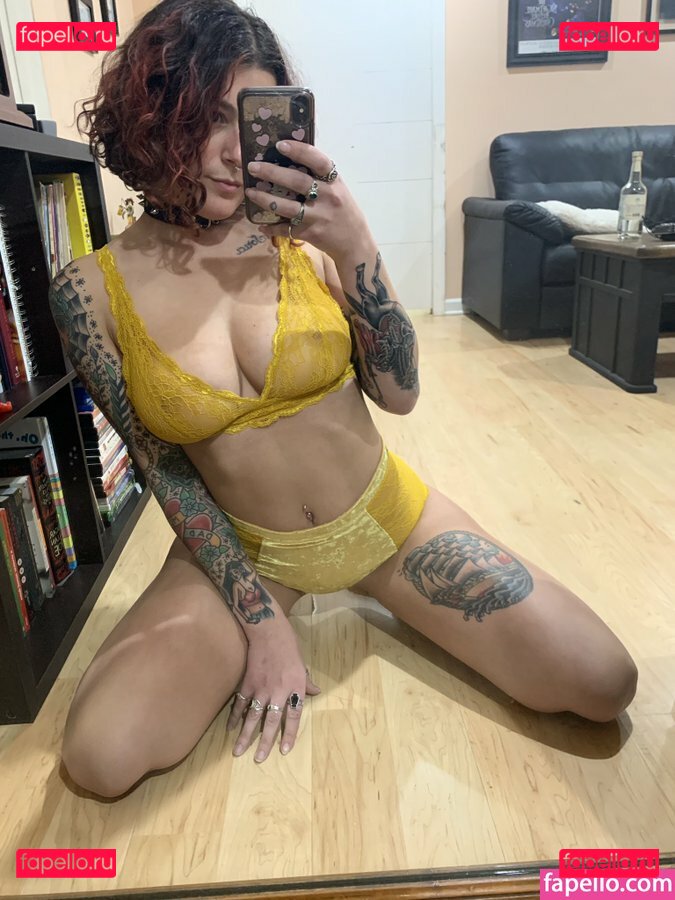 emmmy / emmmybaby / emmykgk00 / https: Onlyfans Photo Gallery 