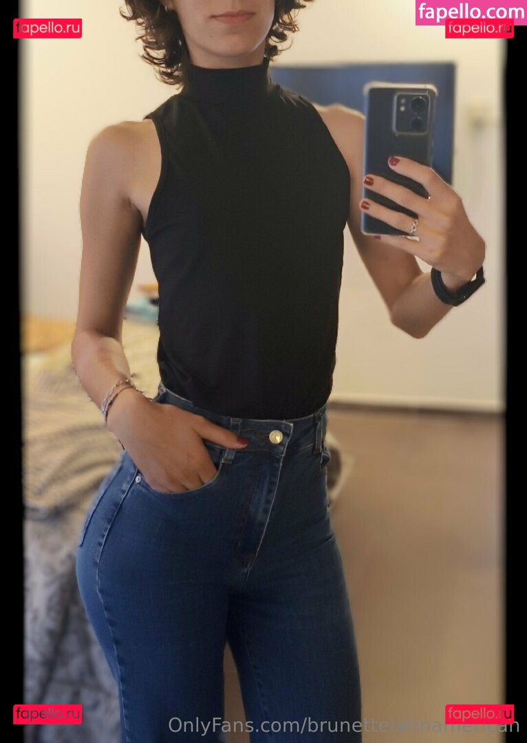 brunettelatinamerican Onlyfans Photo Gallery 