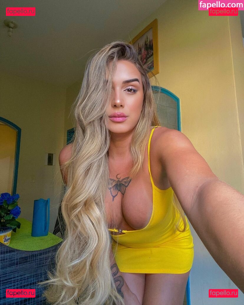 Hillary / Hillawood / https: Onlyfans Photo Gallery 