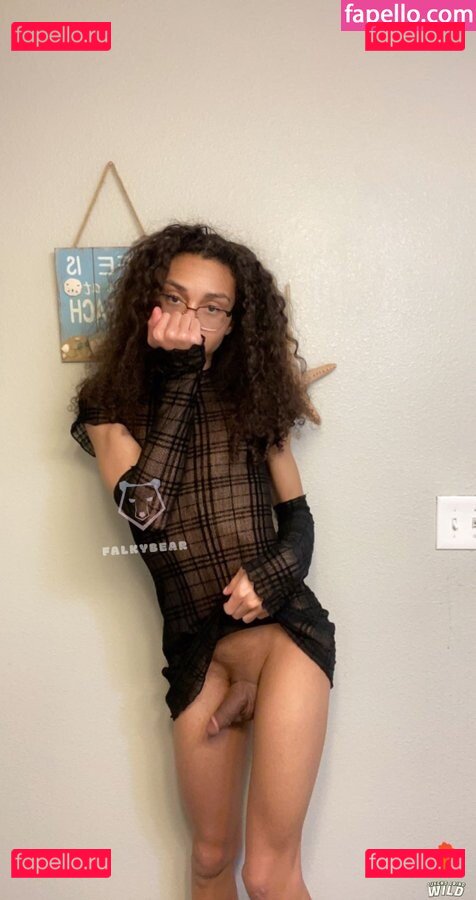 Falkybear / falkiri Onlyfans Photo Gallery 