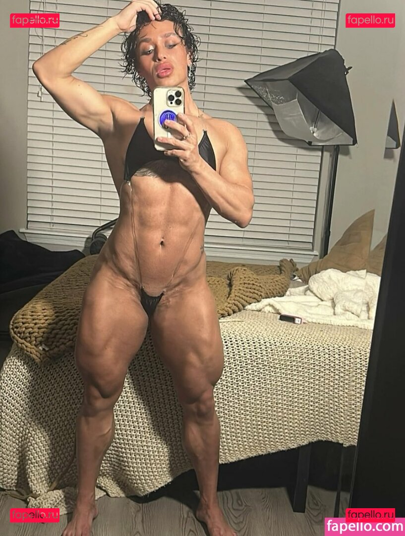 Tefani Sam Onlyfans Photo Gallery 