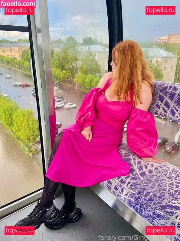 Ginger Ale MILF / GingerAleMILF / https: Onlyfans Photo Gallery 