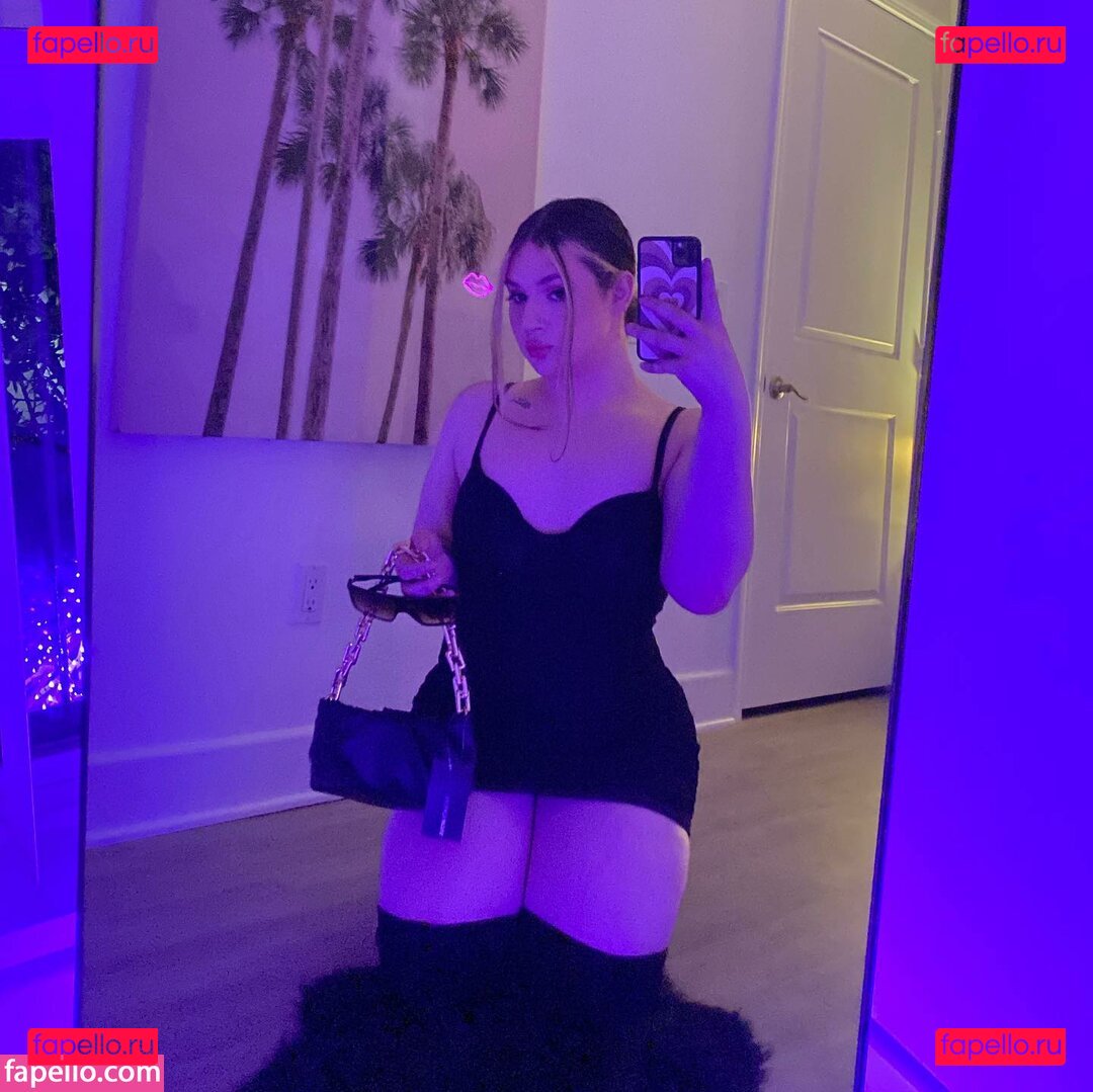 Valencia / maiaclayre / tsvalencia Onlyfans Photo Gallery 