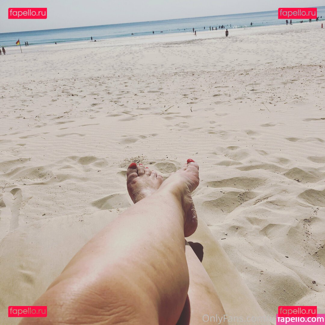 femdomyou / goddesssturm Onlyfans Photo Gallery 