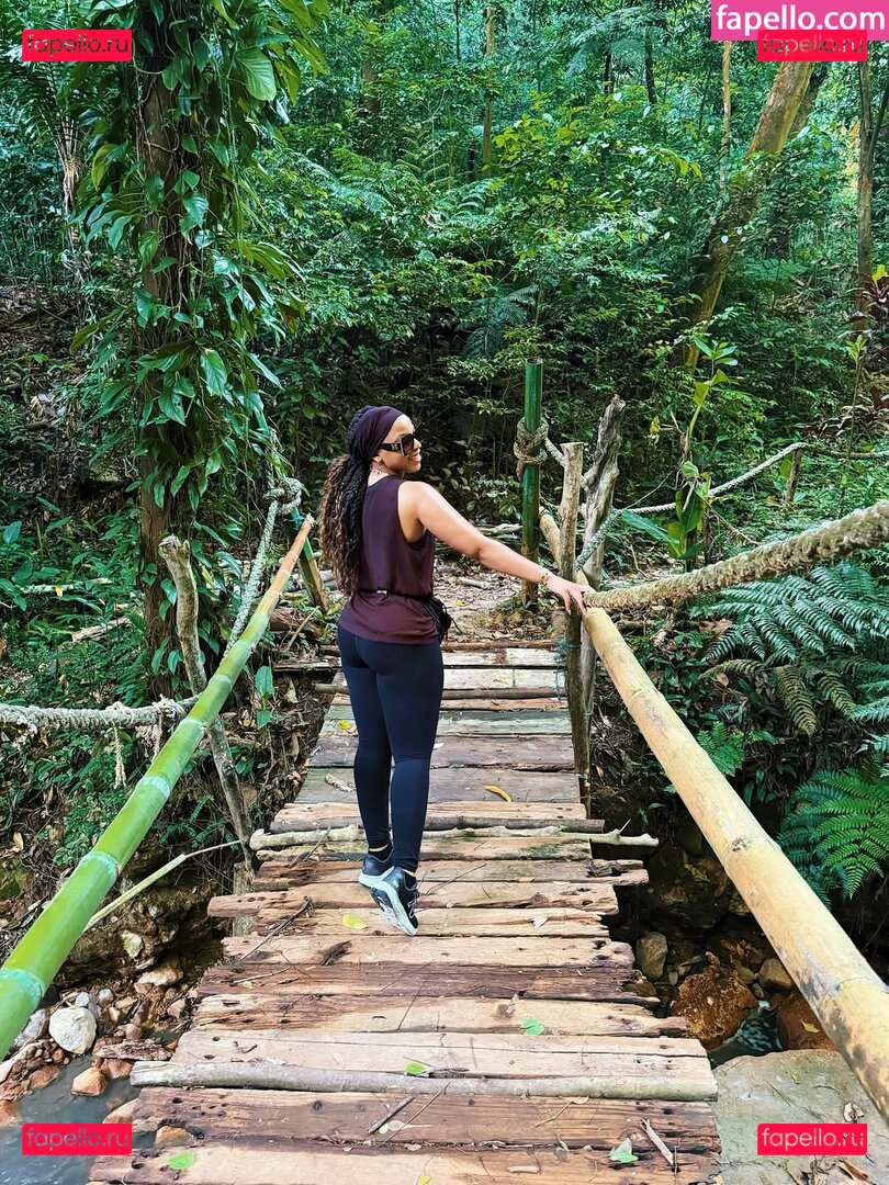 Chloe Bailey / chloebailey / chloebaileyofficial / chloebaileywashere / chloebaileyyy / https: Onlyfans Photo Gallery 