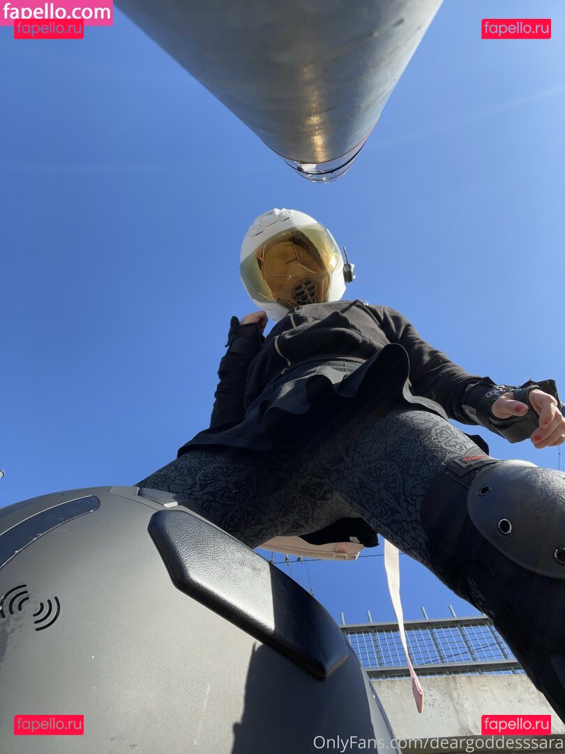 deargoddesssara / heydearsara Onlyfans Photo Gallery 