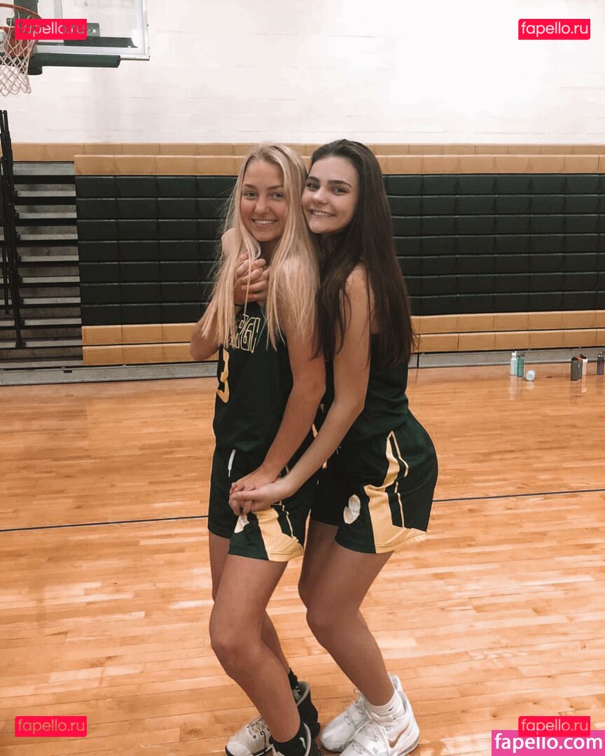 Sydney Thomas / iamsydneythomas / sydneythomasxxx Onlyfans Photo Gallery 