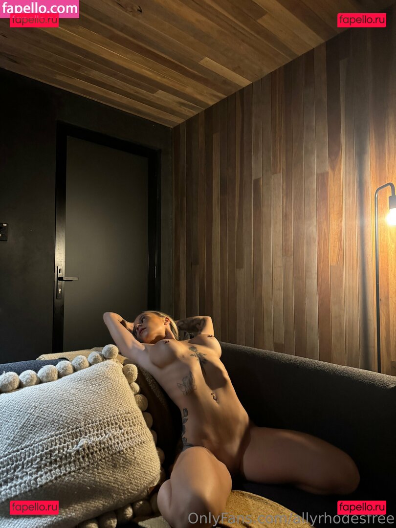 allymareecreativity / allyrhodesfree Onlyfans Photo Gallery 