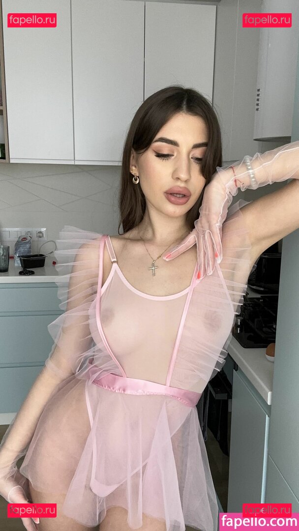 Lili Coco / cocolilii / lili_coco Onlyfans Photo Gallery 