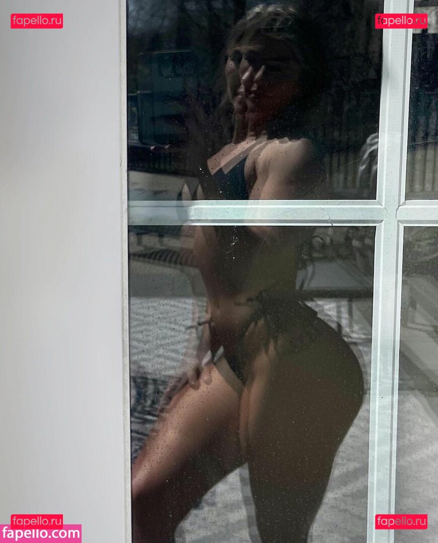 Julia Brower / TrainwithJulia / juliabrower_ Onlyfans Photo Gallery 