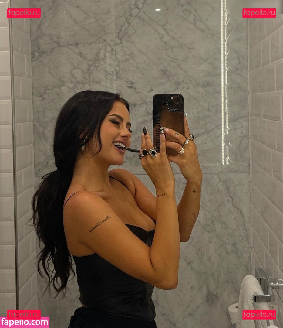 Anna Grey / annagrey.music Onlyfans Photo Gallery 