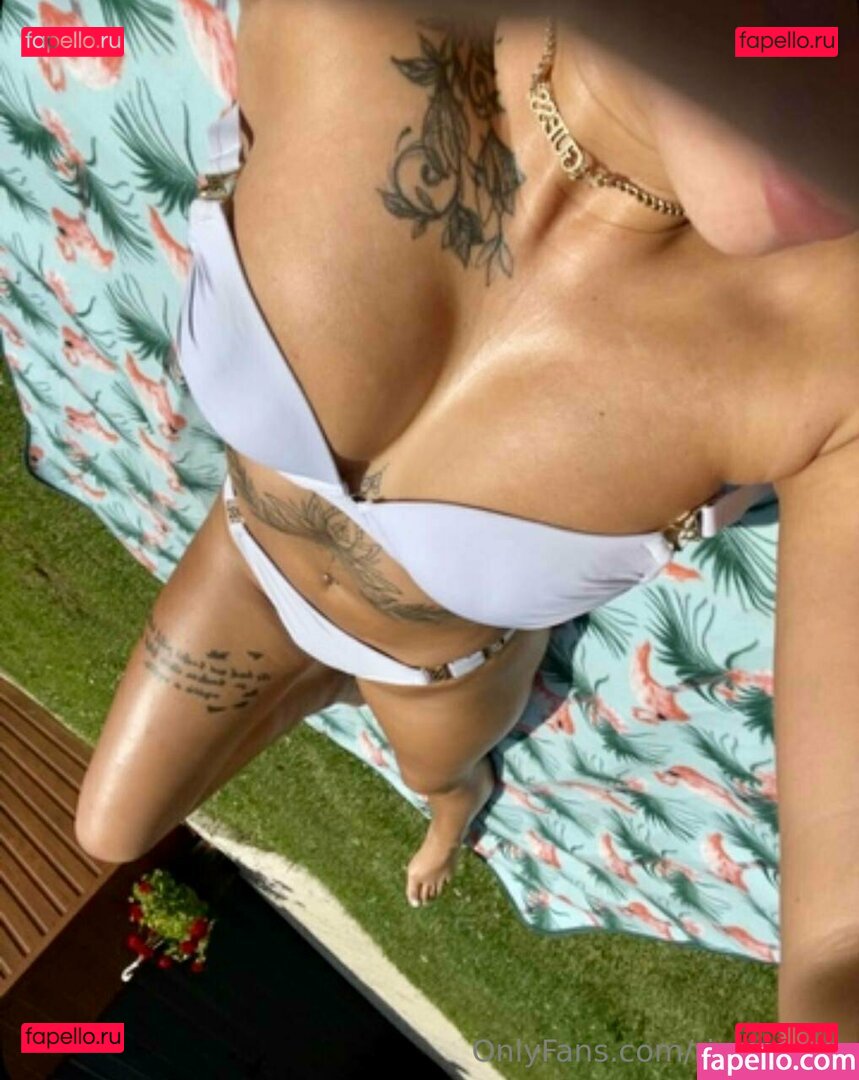 r_j_b_queen / riabqueen Onlyfans Photo Gallery 