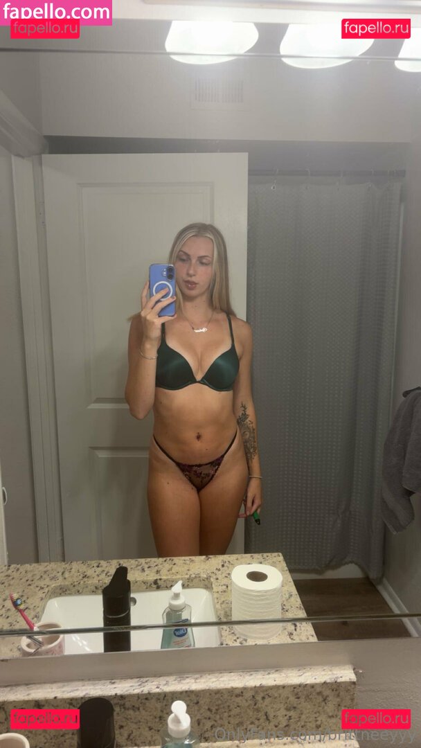 brittaneyyy / brittneeyyy Onlyfans Photo Gallery 