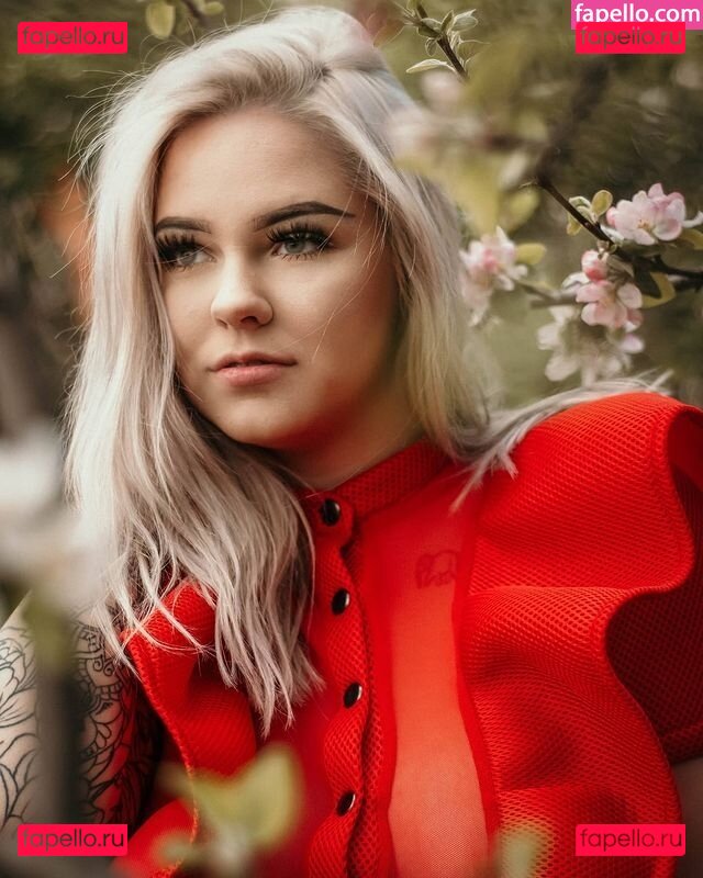 Tizeax / khaleesiwhite / tizeax1 Onlyfans Photo Gallery 