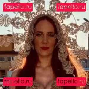 Simone Simons / simonesimons Onlyfans Photo Gallery 