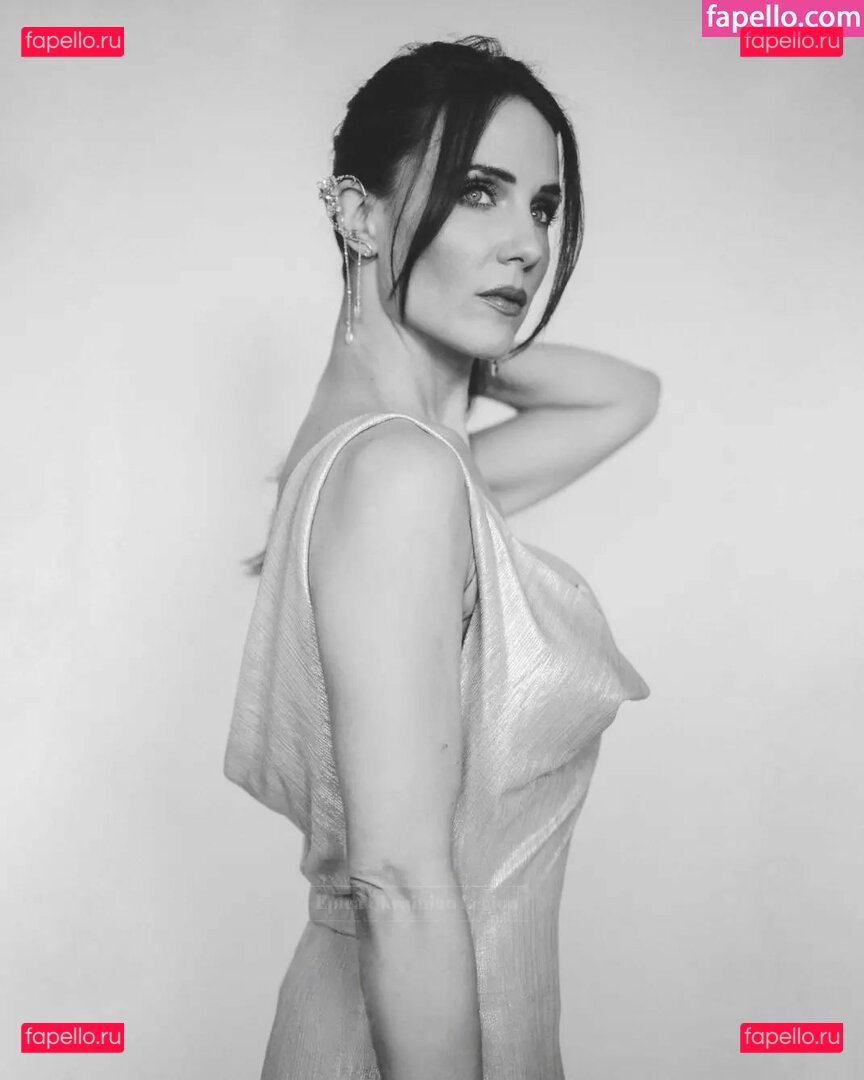 Simone Simons / simonesimons Onlyfans Photo Gallery 