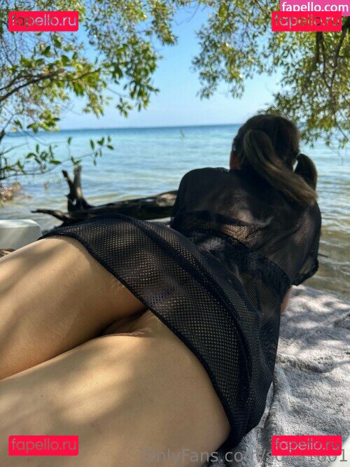 Sofia1801 / sofia1801_ Onlyfans Photo Gallery 