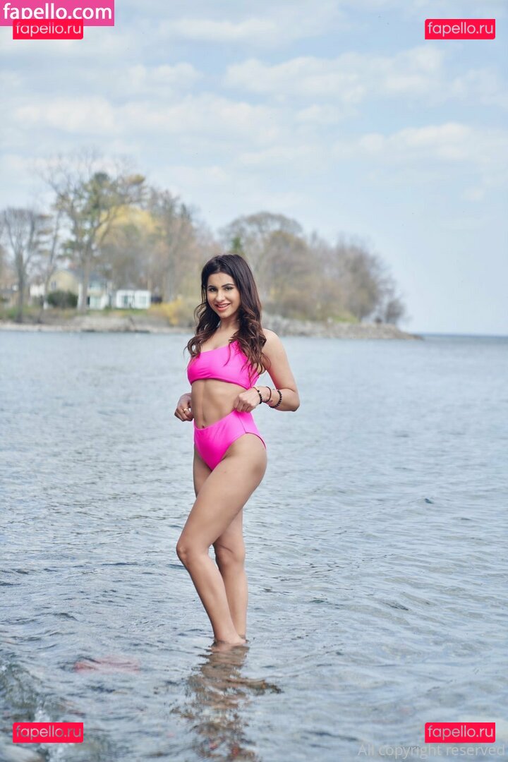 Meetii Kalher / https: / meetiikalher / surleen Onlyfans Photo Gallery 