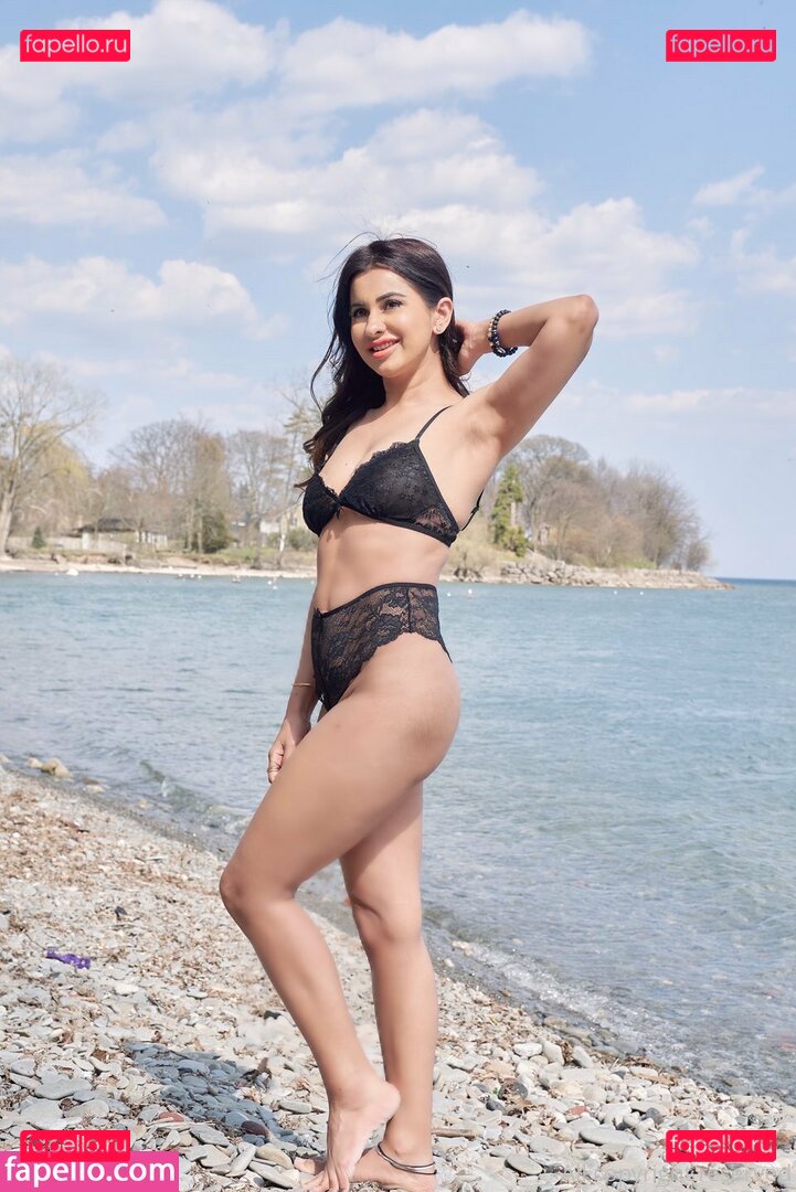 Meetii Kalher / https: / meetiikalher / surleen Onlyfans Photo Gallery 