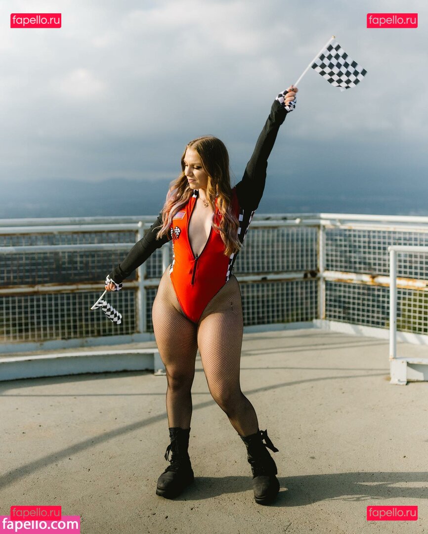 Itsmikayla / Mikayla.moves Onlyfans Photo Gallery 