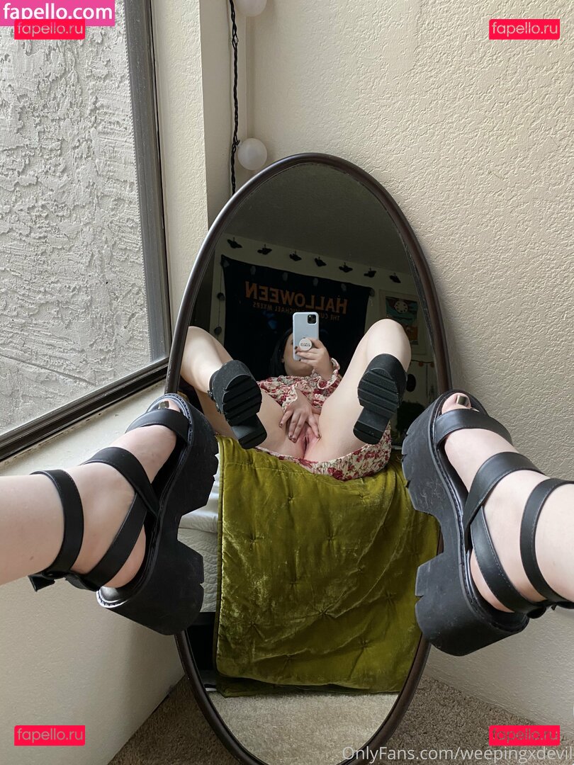 Amanda Sytek / elderemo420 / weepingxdevil Onlyfans Photo Gallery 