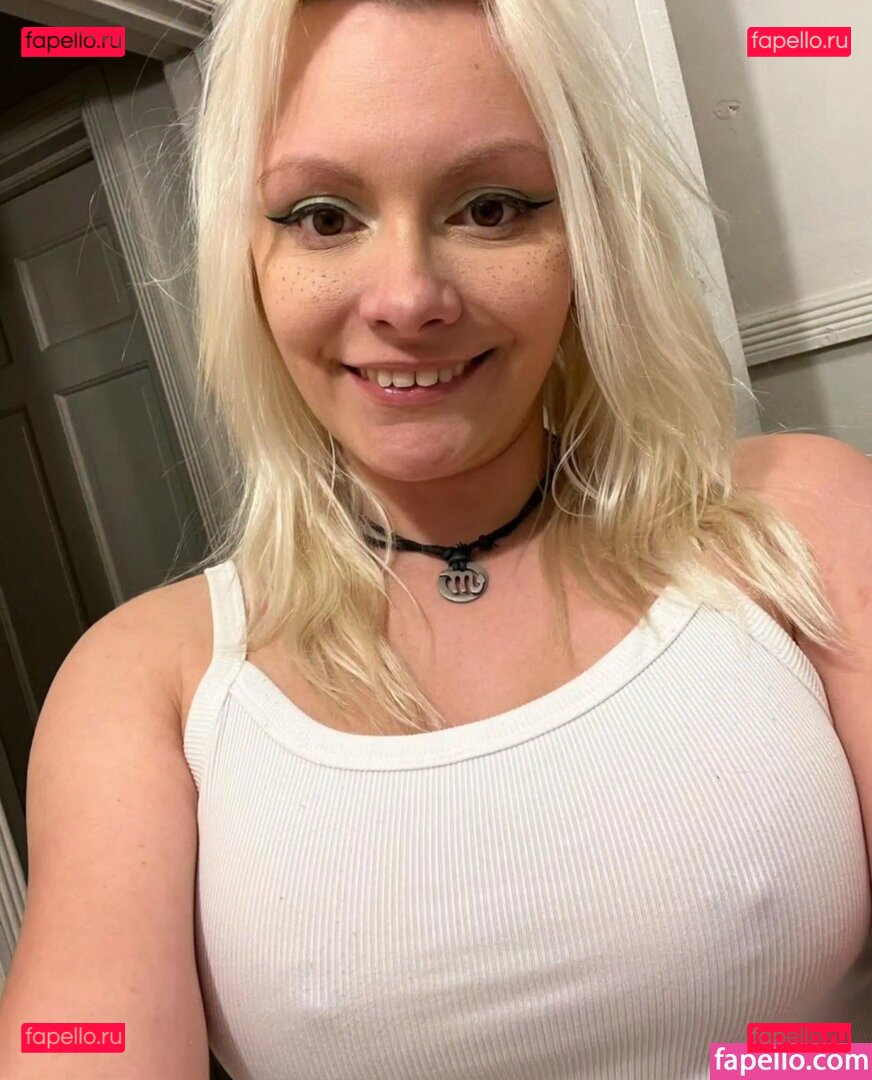 freyaulfhild666 / https: / tiabeaniesbeanpage Onlyfans Photo Gallery 