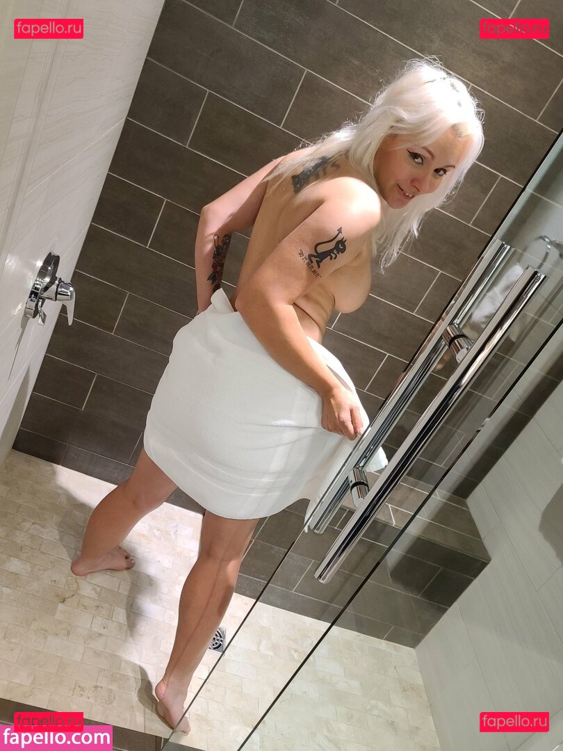 freyaulfhild666 / https: / tiabeaniesbeanpage Onlyfans Photo Gallery 