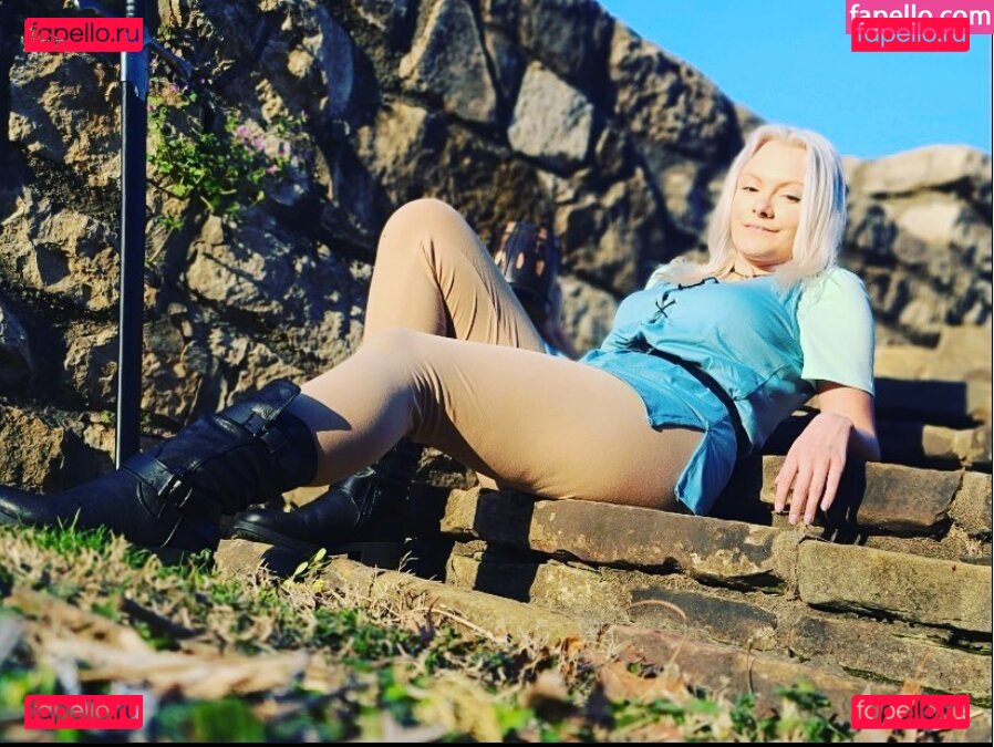 freyaulfhild666 / https: / tiabeaniesbeanpage Onlyfans Photo Gallery 