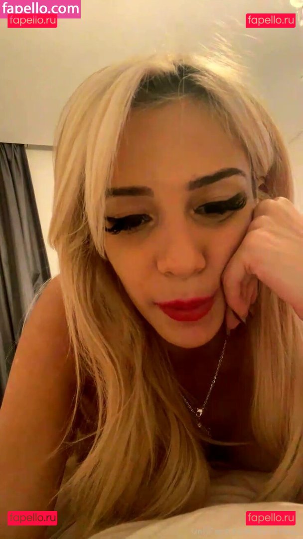 Dulciinea / Dulcinea Onlyfans Photo Gallery 