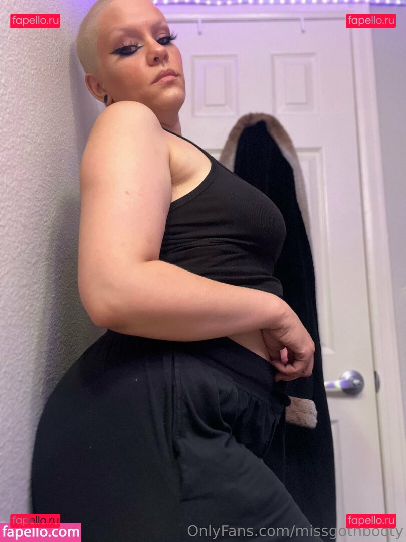 Missgothbooty / misftgoth Onlyfans Photo Gallery 