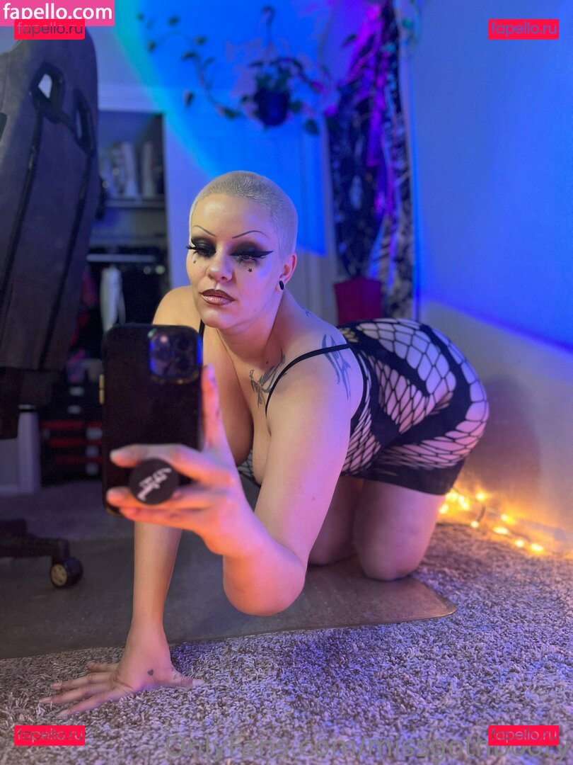 Missgothbooty / misftgoth Onlyfans Photo Gallery 